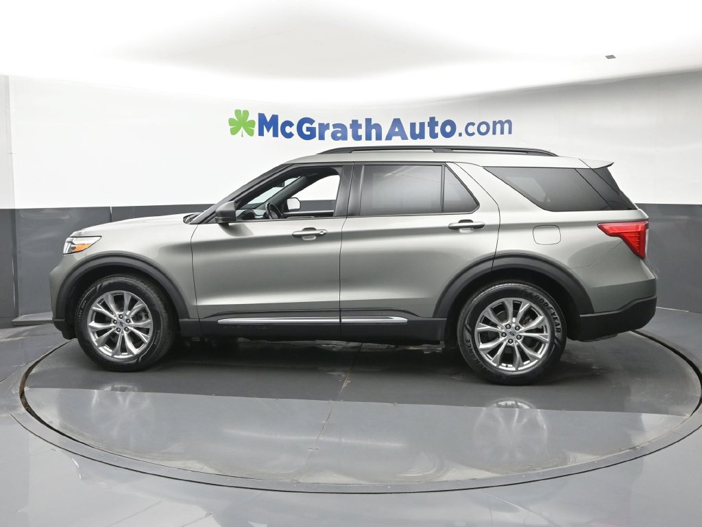 Used 2020 Ford Explorer XLT w/ Equipment Group 202A AWD/4WD image 25