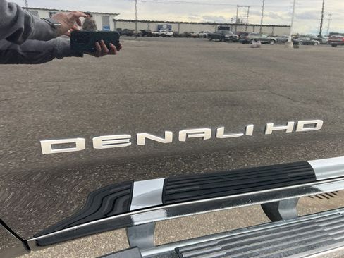Certified 2022 GMC Sierra 3500 Denali w/ Denali Ultimate Package image 15