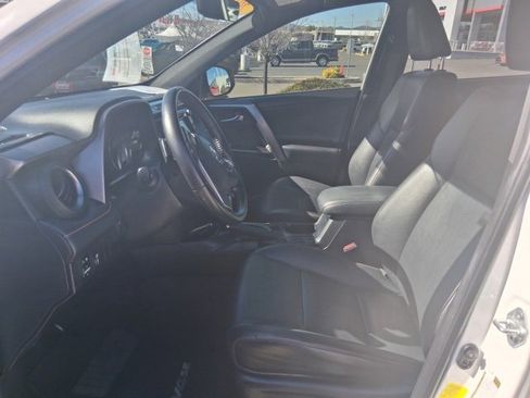 Certified 2016 Toyota RAV4 SE image 11