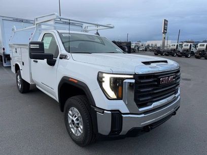 New 2026 GMC Sierra 2500 Pro w/ Convenience Package