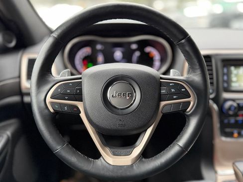 Used 2017 Jeep Grand Cherokee Laredo w/ Quick Order Package 23E image 5