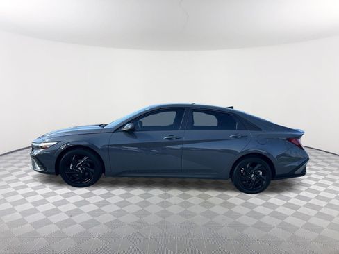 Used 2026 Hyundai Elantra Sport FWD image 8