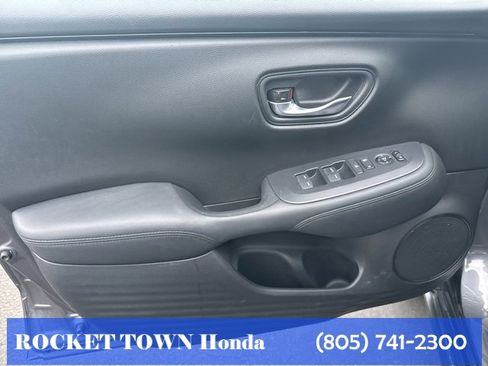 Used 2025 Honda HR-V LX image 17