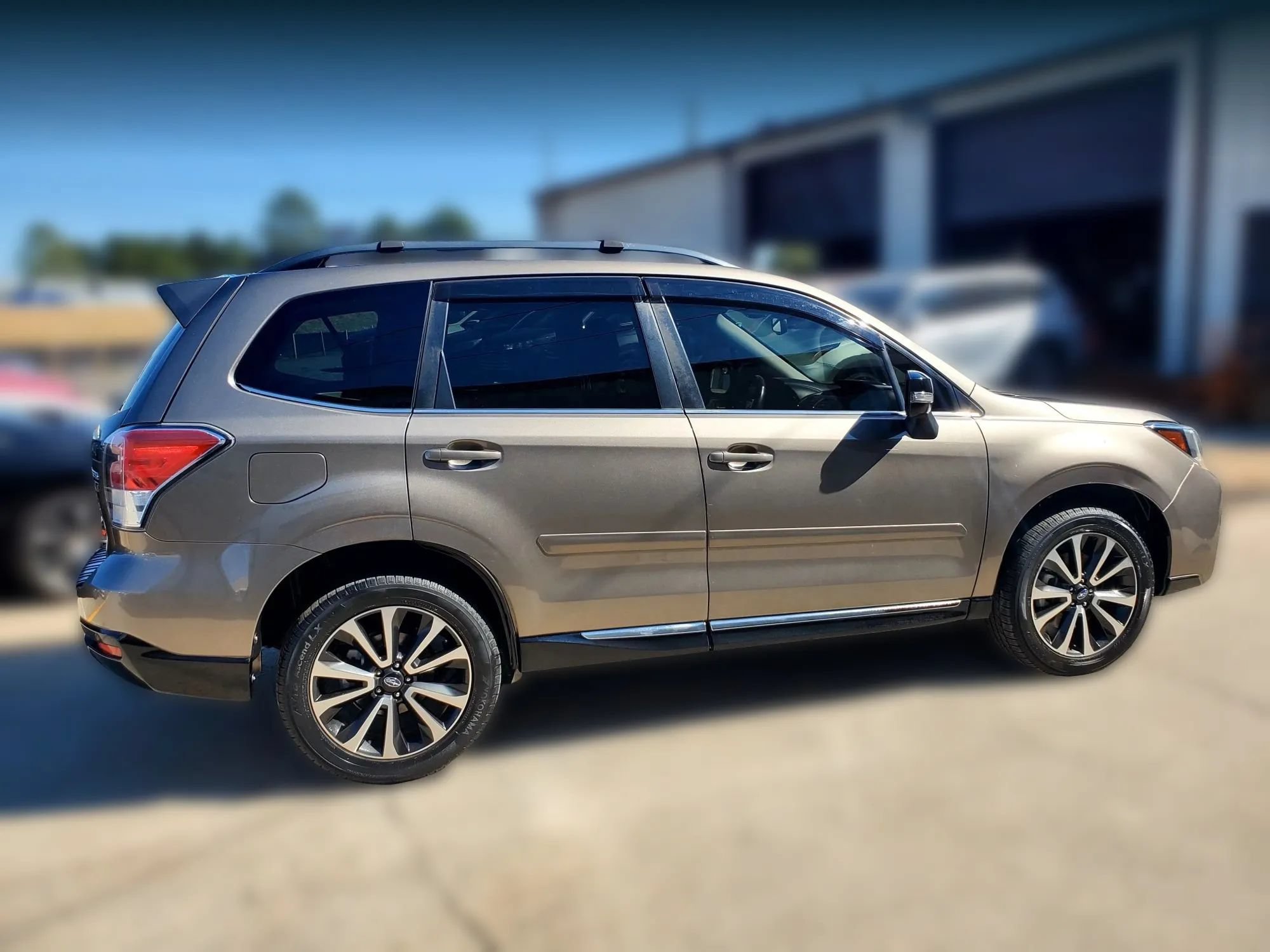 Used 2017 Subaru Forester 2.0XT Touring AWD/4WD image 15