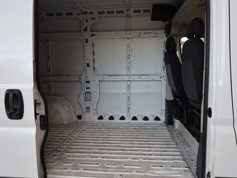 Used 2017 RAM ProMaster 1500 w/ Interior Convenience Group image 16