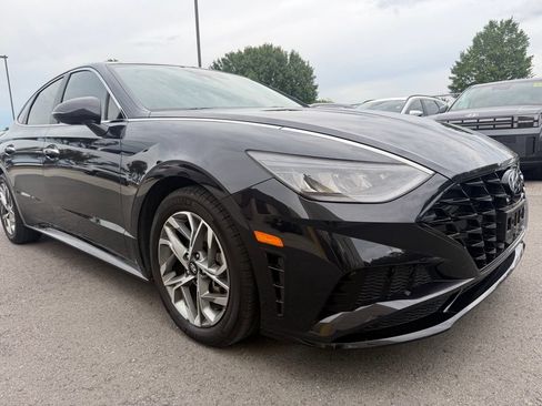 Used 2023 Hyundai Sonata SEL w/ Convenience Package FWD image 12