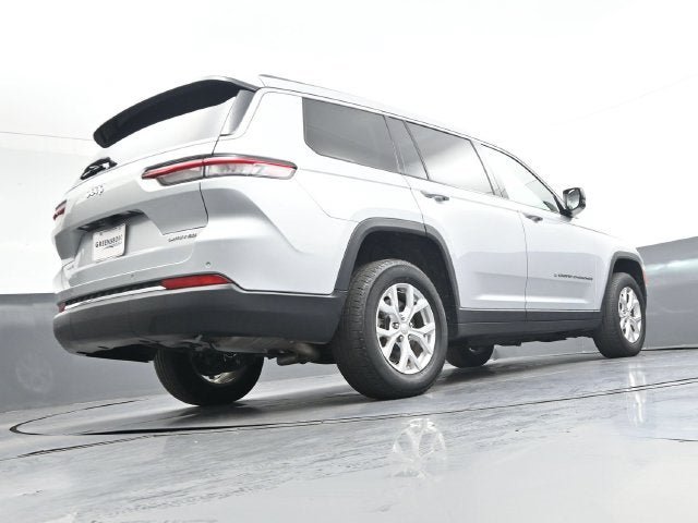 Used 2023 Jeep Grand Cherokee L Limited AWD/4WD image 45