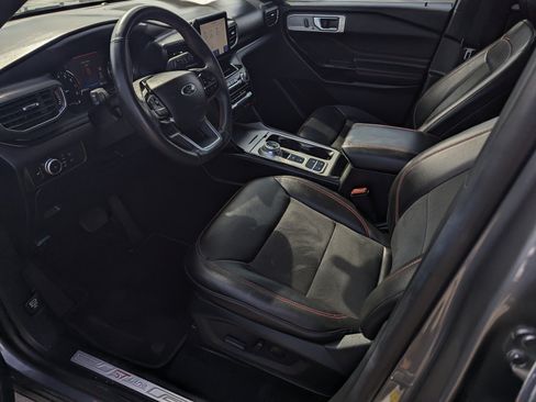 Used 2022 Ford Explorer ST-Line RWD image 10