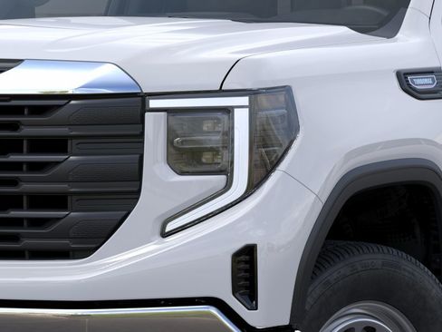 New 2026 GMC Sierra 1500 Pro AWD/4WD image 24