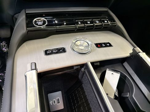 New 2025 Lincoln Navigator L Reserve image 21