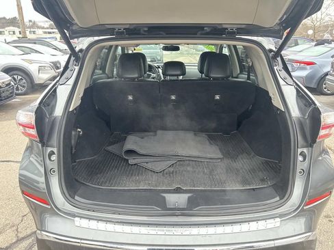 Used 2018 Nissan Murano SL w/ Moonroof Package image 12