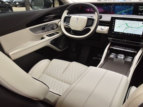 New 2026 Lincoln Nautilus Black Label w/ Jet Appearance Package AWD/4WD image 15