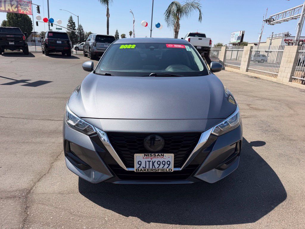 Used 2022 Nissan Sentra SV FWD image 2