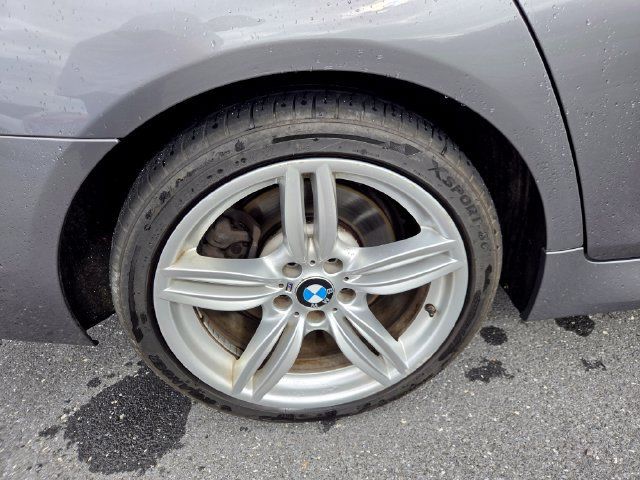 Used 2016 BMW 550i xDrive Sedan w/ M Sport AWD/4WD image 29