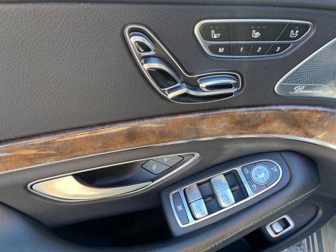 Used 2015 Mercedes-Benz S 550 4MATIC Sedan image 16