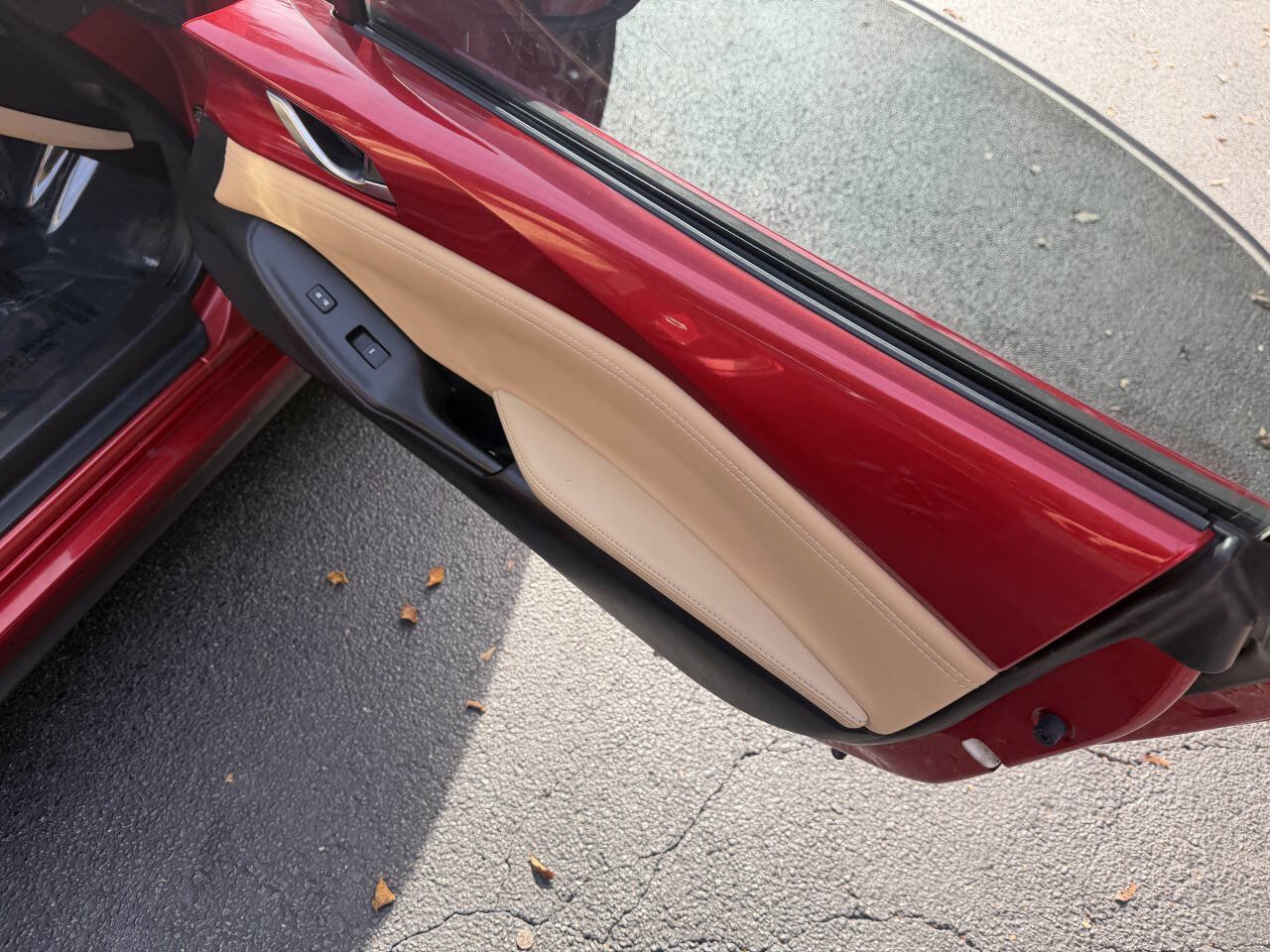 Used 2016 MAZDA MX-5 Miata Grand Touring RWD image 13