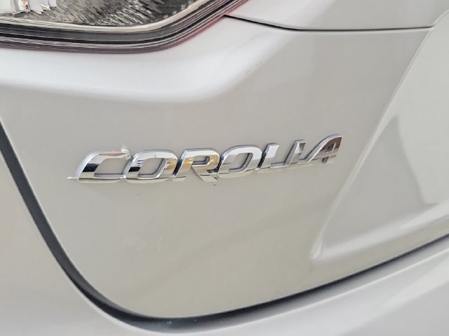 Used 2024 Toyota Corolla LE FWD image 9