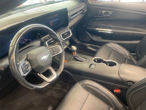 Used 2025 Ford Mustang Premium RWD image 11