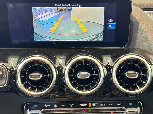 Certified 2022 Mercedes-Benz GLA 250 4MATIC image 14