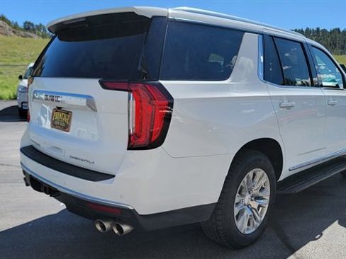 Used 2023 GMC Yukon Denali AWD/4WD image 6