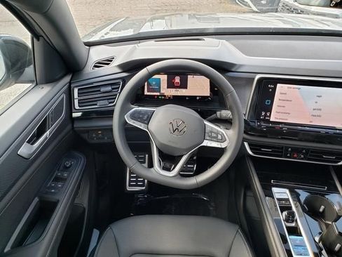 New 2026 Volkswagen Atlas Cross Sport SEL R-Line AWD/4WD image 9