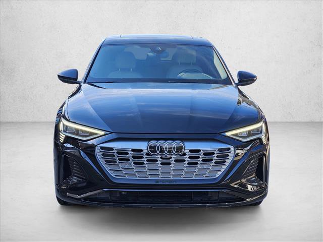 Used 2024 Audi Q8 e-tron Premium Plus w/ Premium Plus Package AWD/4WD image 2