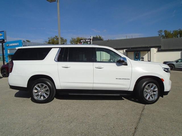 Used 2023 Chevrolet Suburban Premier AWD/4WD image 5