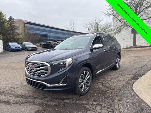 Used 2019 GMC Terrain Denali w/ Advanced Safety Package AWD/4WD image 1
