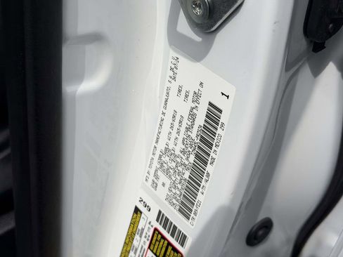 Used 2024 Toyota Tacoma TRD Sport AWD/4WD image 27