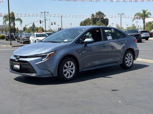 New 2026 Toyota Corolla LE FWD image 5