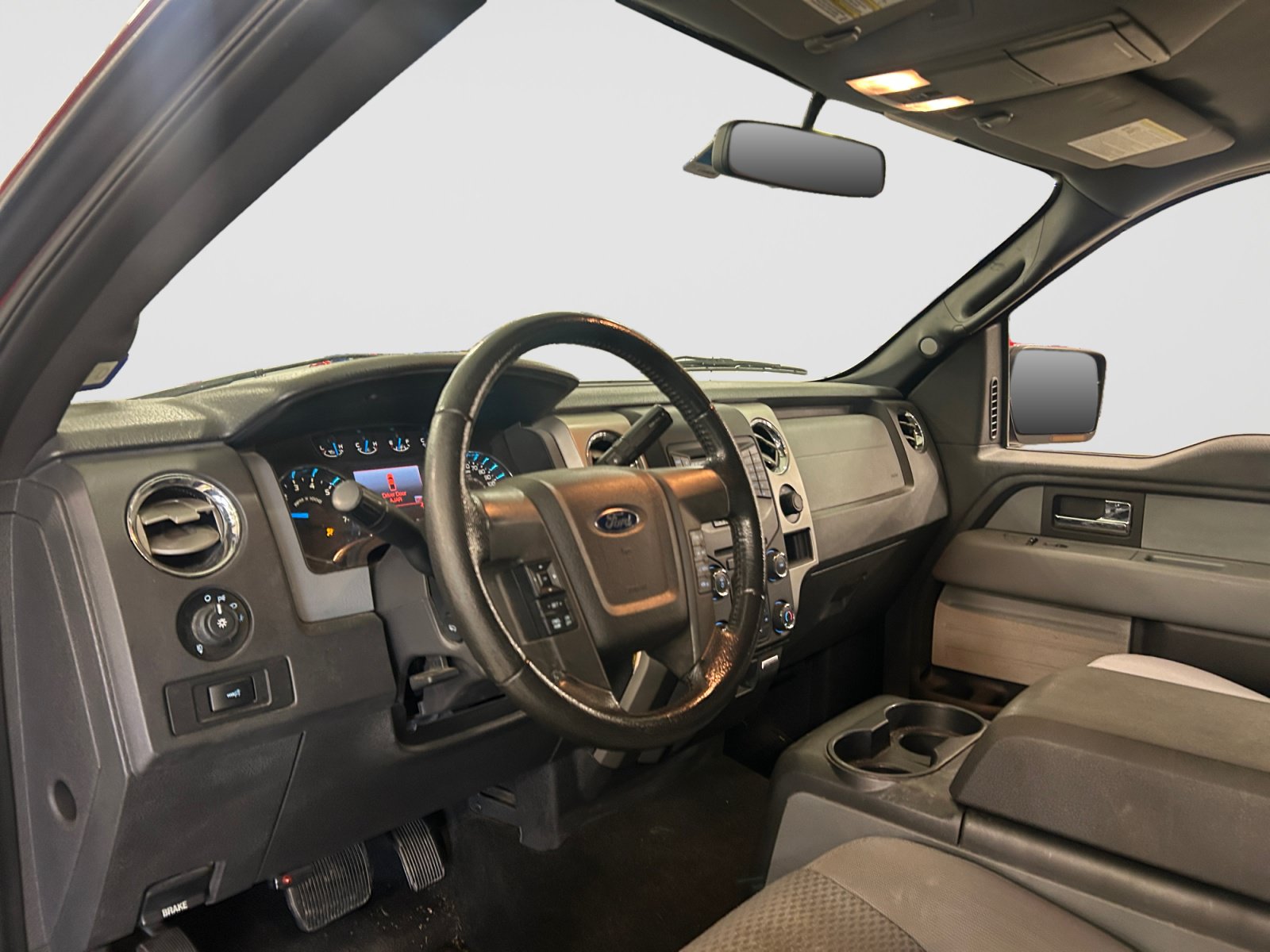Used 2013 Ford F150 XLT w/ Luxury Equipment Group RWD image 9