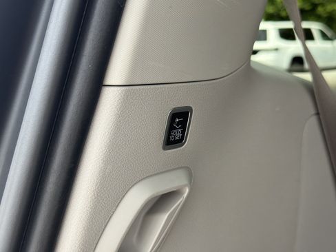 Used 2022 Jeep Wagoneer Series III w/ Convenience Group I AWD/4WD image 23