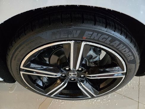 Used 2023 Honda Accord Sport image 12