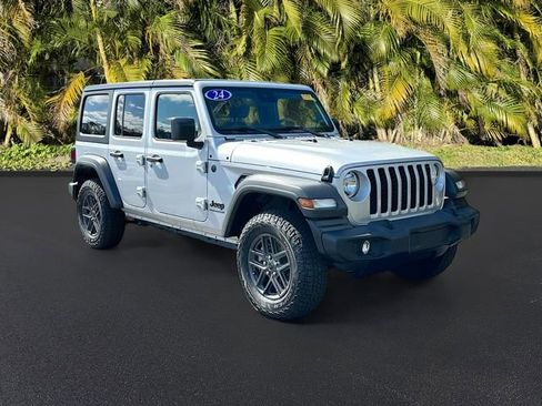 Used 2024 Jeep Wrangler Sport S image 2