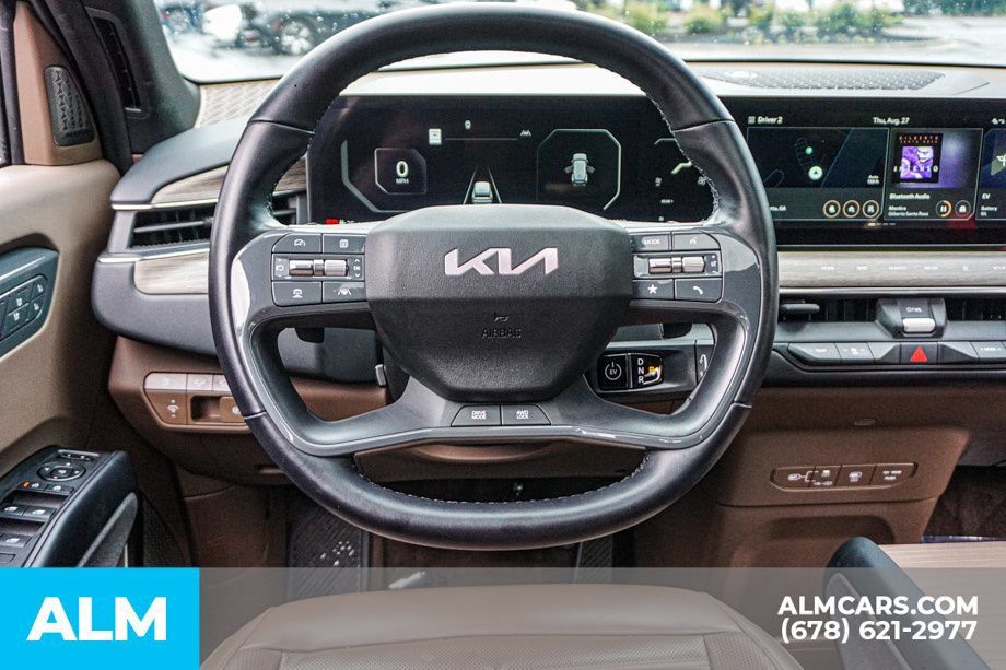Used 2024 Kia EV9 Land AWD/4WD image 30
