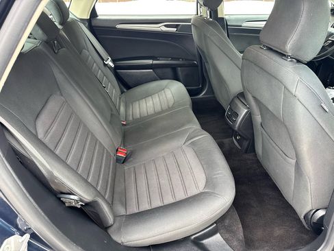 Used 2020 Ford Fusion SE image 13