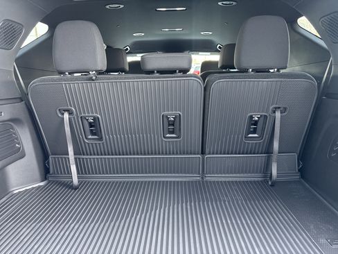 New 2026 Chevrolet Traverse LT w/ LPO, Floor Liner Package image 26
