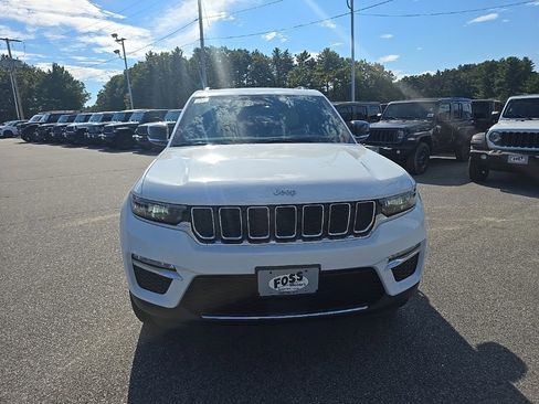 New 2025 Jeep Grand Cherokee Limited image 2