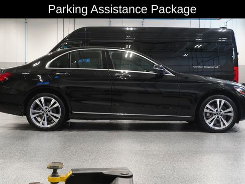 Used 2021 Mercedes-Benz C 300 4MATIC Sedan image 4