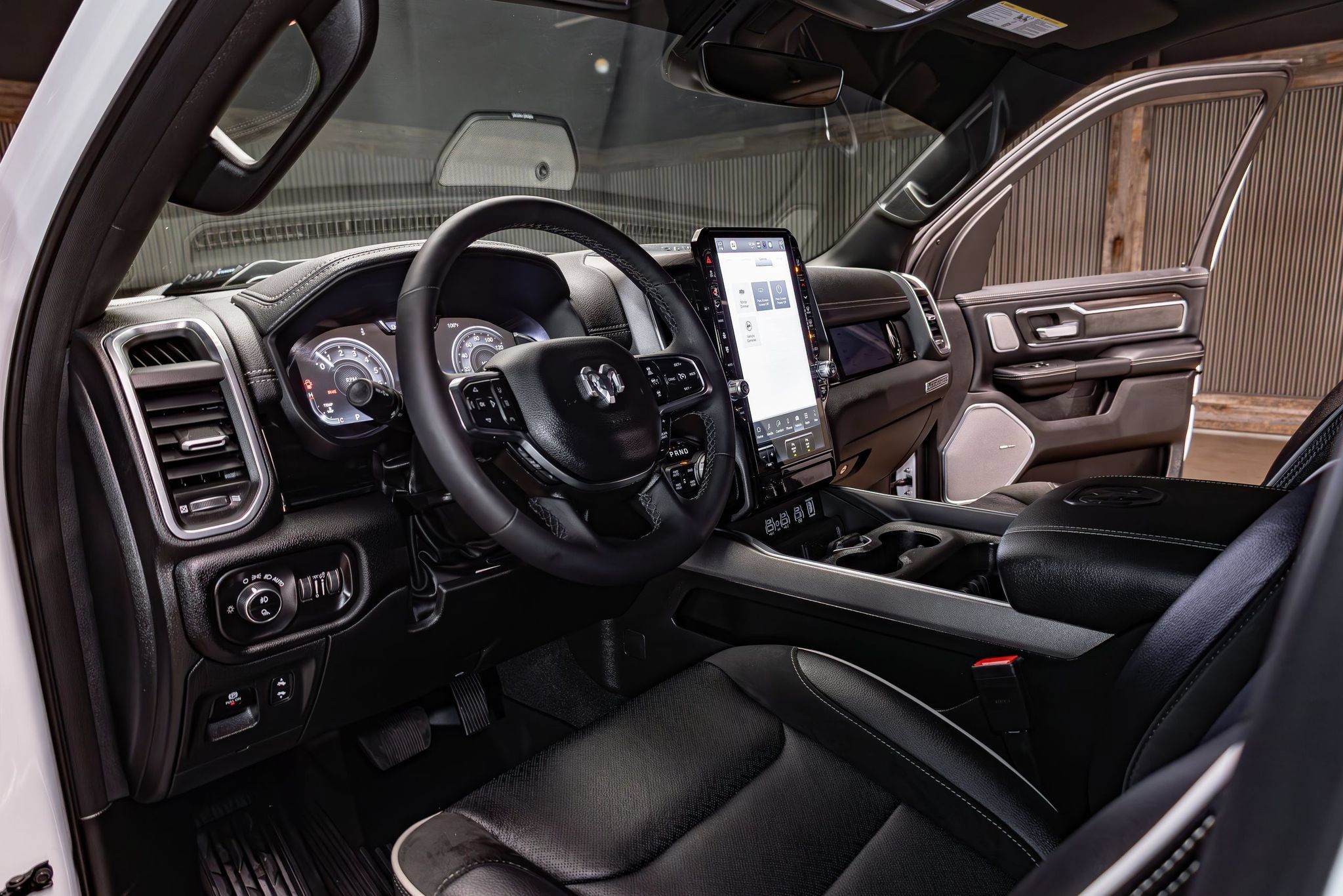 Used 2026 RAM 1500 Laramie w/ Night Edition AWD/4WD image 17
