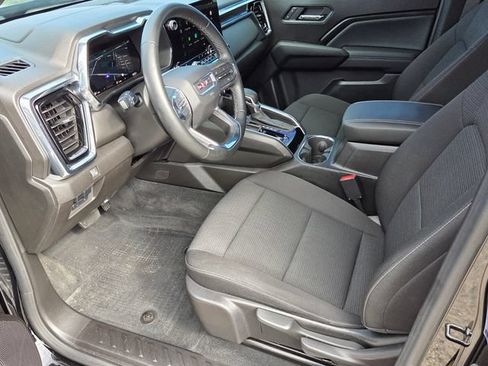 Used 2025 GMC Canyon Elevation RWD image 8