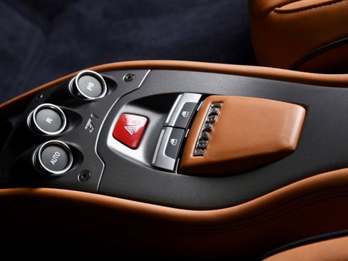 Used 2011 Ferrari 458 Italia Coupe image 16