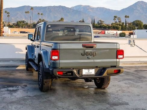 New 2026 Jeep Gladiator Sport image 7
