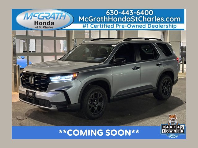 Used 2025 Honda Pilot TrailSport image 1