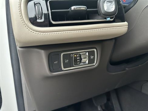 Used 2022 Lincoln Aviator Reserve w/ Equipment Group 201A image 20