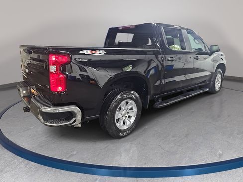 Used 2023 Chevrolet Silverado 1500 LT AWD/4WD image 5