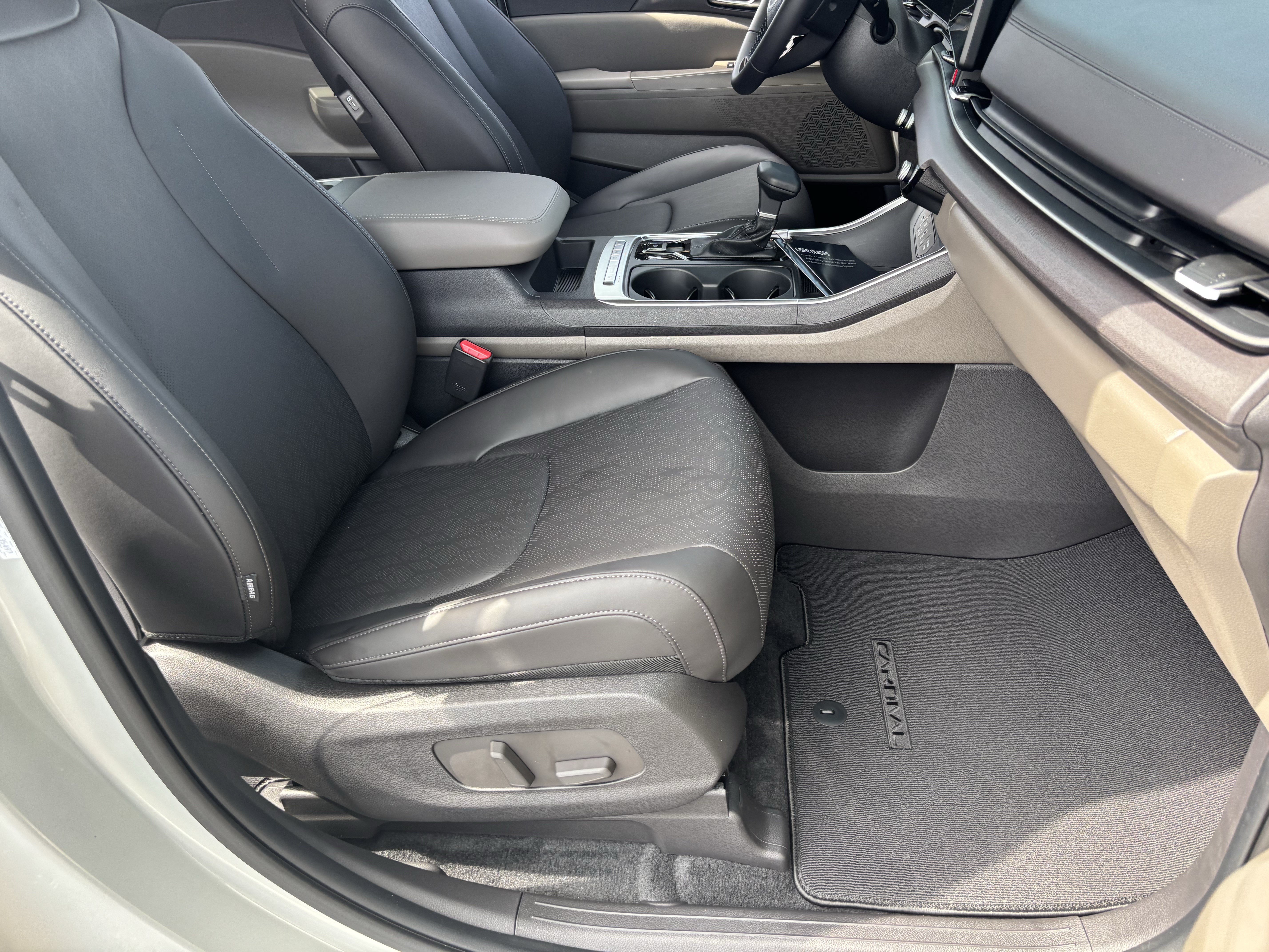 New 2026 Kia Carnival EX FWD image 9