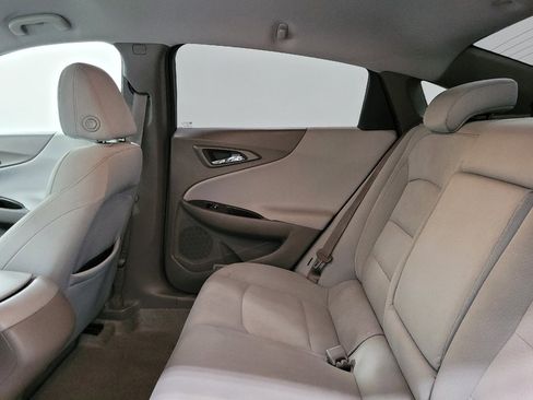 Used 2017 Chevrolet Malibu LS FWD image 18