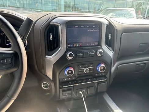 Used 2022 GMC Sierra 1500 SLT AWD/4WD image 17
