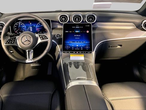 New 2026 Mercedes-Benz GLC 300 4MATIC image 7